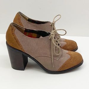 BC FOOTWEAR Lace Up Heeled Booties Size 9